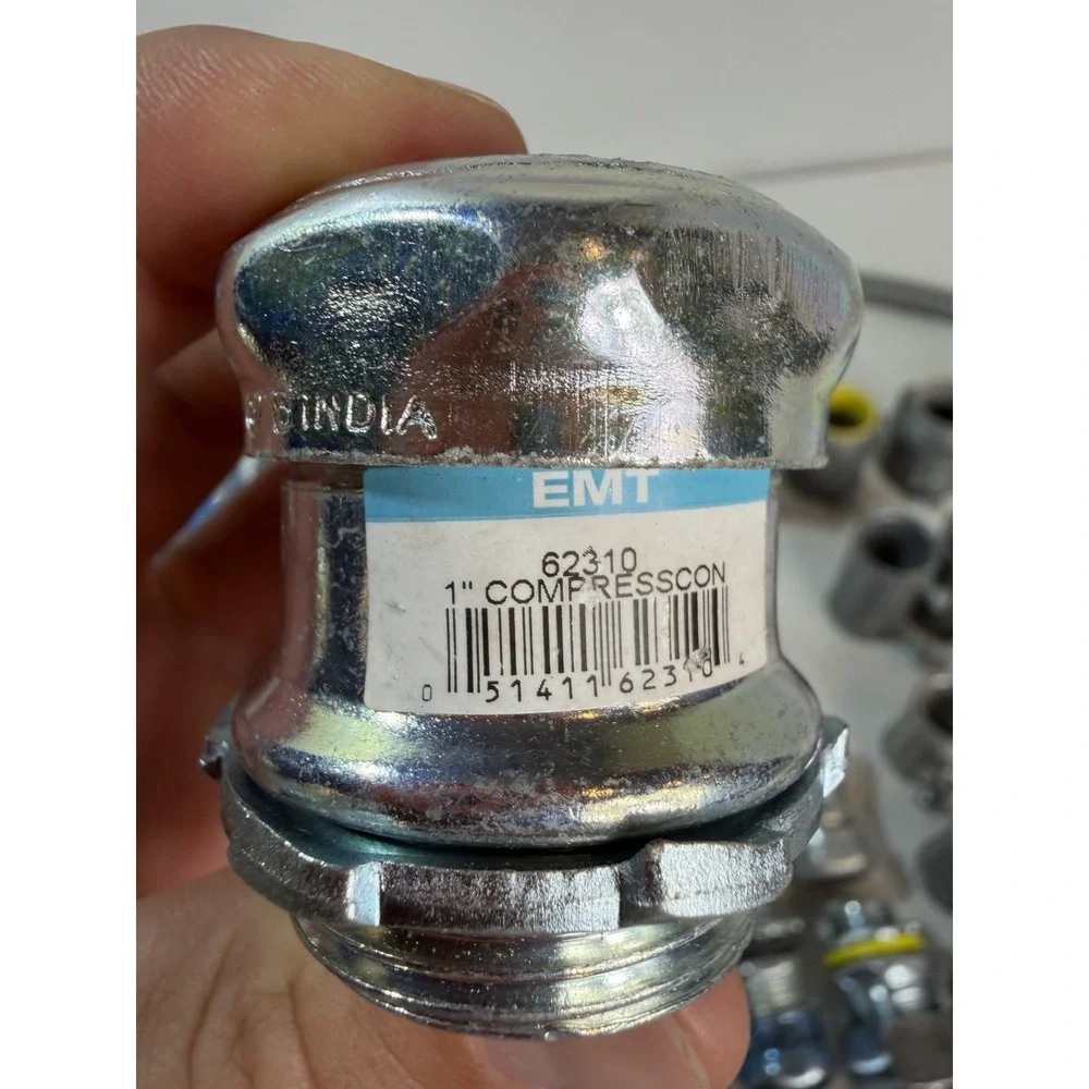 Electrical Conduit Fittings Lot: EMT Connectors, Couplings & Locknuts
